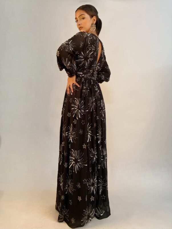 Luxurious Linger - Image 4