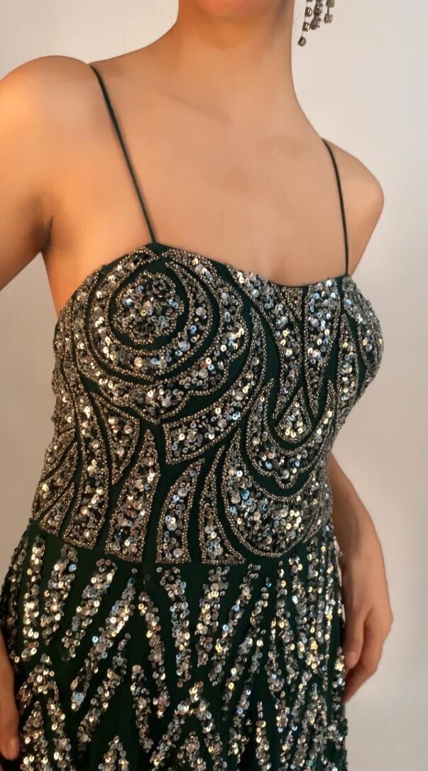 Emerald Elegance - Image 5